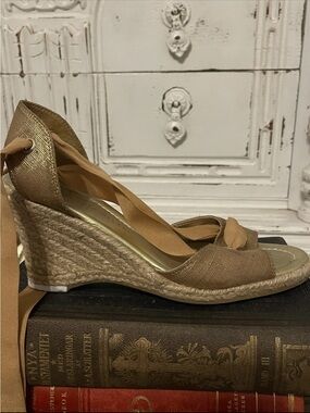 ANTONIO MELANI Gold-Tone Espadrille Wedge Sandals with Wrap Ties